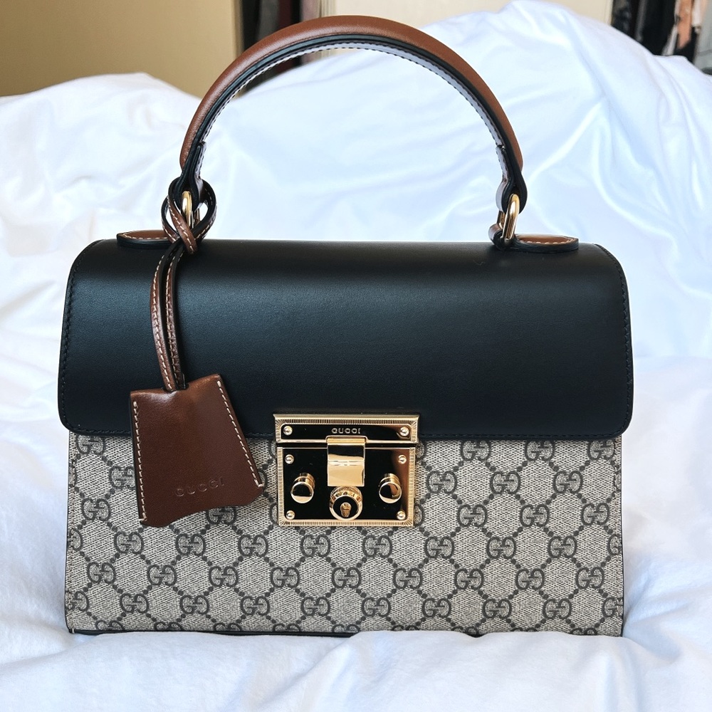 GUCCI GG Supreme Monogram Small Padlock Top Handle Bag Black-Authentic🕊